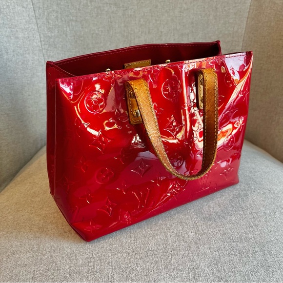 Louis Vuitton Authentic Vernis Reade PM Red Metallic Monogram Small Tote Bag - Picture 8 of 13